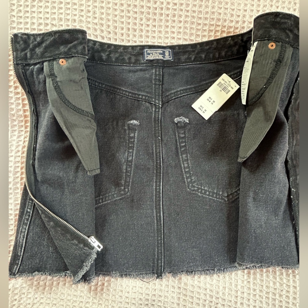 Abercrombie & Fitch grunge steampunk raw hem black denim full zip skirt NWT 24 - Picture 6 of 11